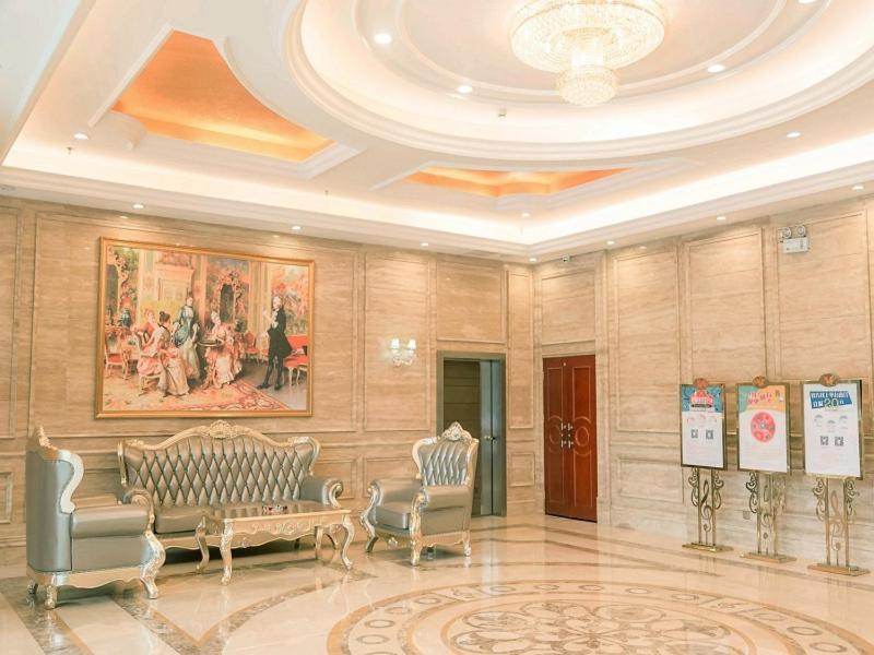 Vienna Hotel Jian People Square Ji'an  Extérieur photo