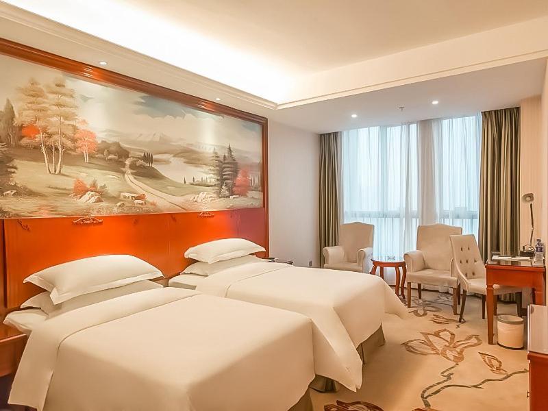 Vienna Hotel Jian People Square Ji'an  Extérieur photo
